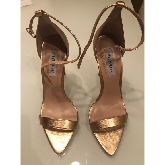 Steve Madden Shoes - Updated listing Steve Madden sandals